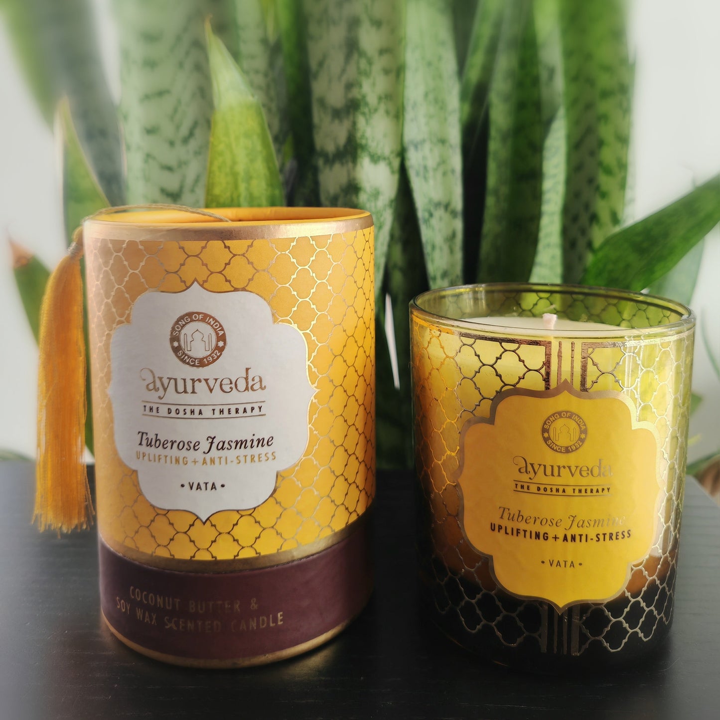 COCONUT BUTTER & SOY WAX SCENTED CANDLE