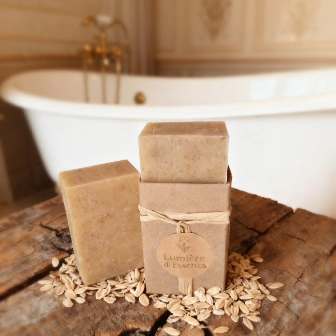 LUMIÈRE di ESSENZA  - OATMEAL SPICE BAR SOAP